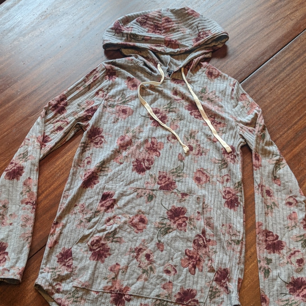 Rue21 t-shirt hoodie